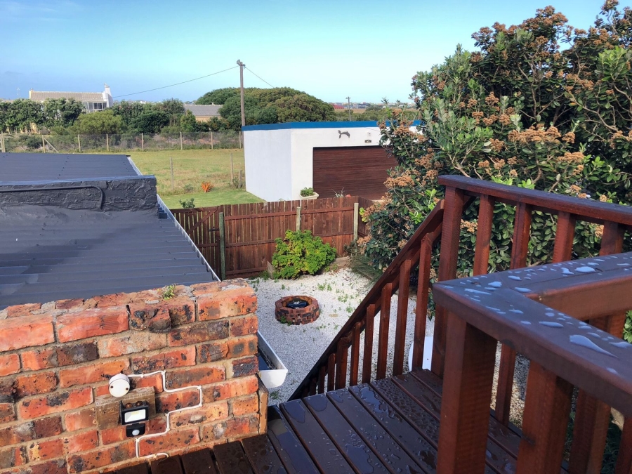 To Let 2 Bedroom Property for Rent in Bettys Bay Western Cape